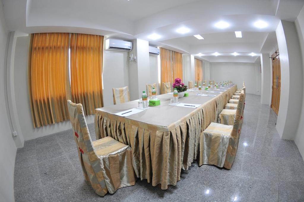 Shwe Phyu Hotel Mandalaj Zewnętrze zdjęcie